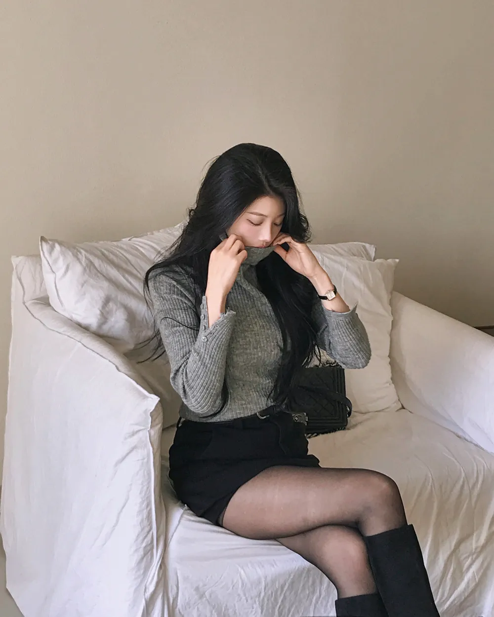 긴팔 티셔츠 모델 착용 이미지-S1L42