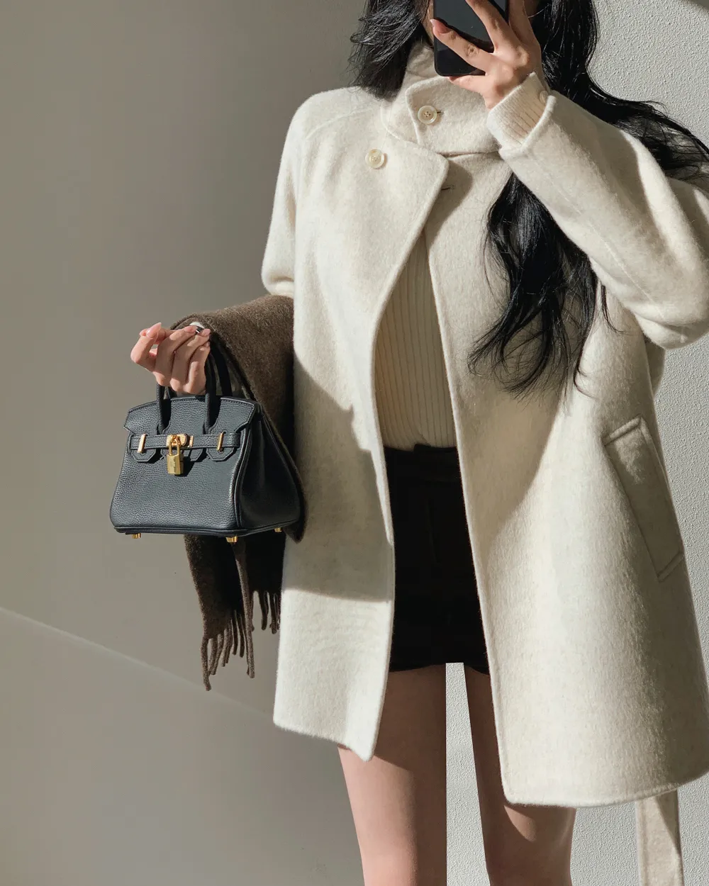 긴팔 티셔츠 모델 착용 이미지-S3L28