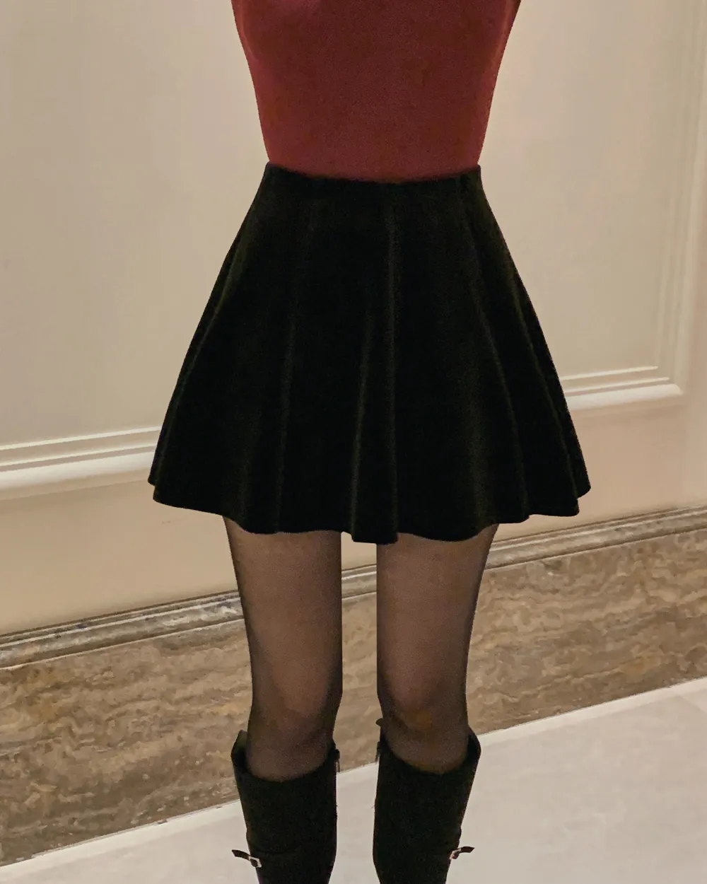 미니 스커트 모델 착용 이미지-S1L19