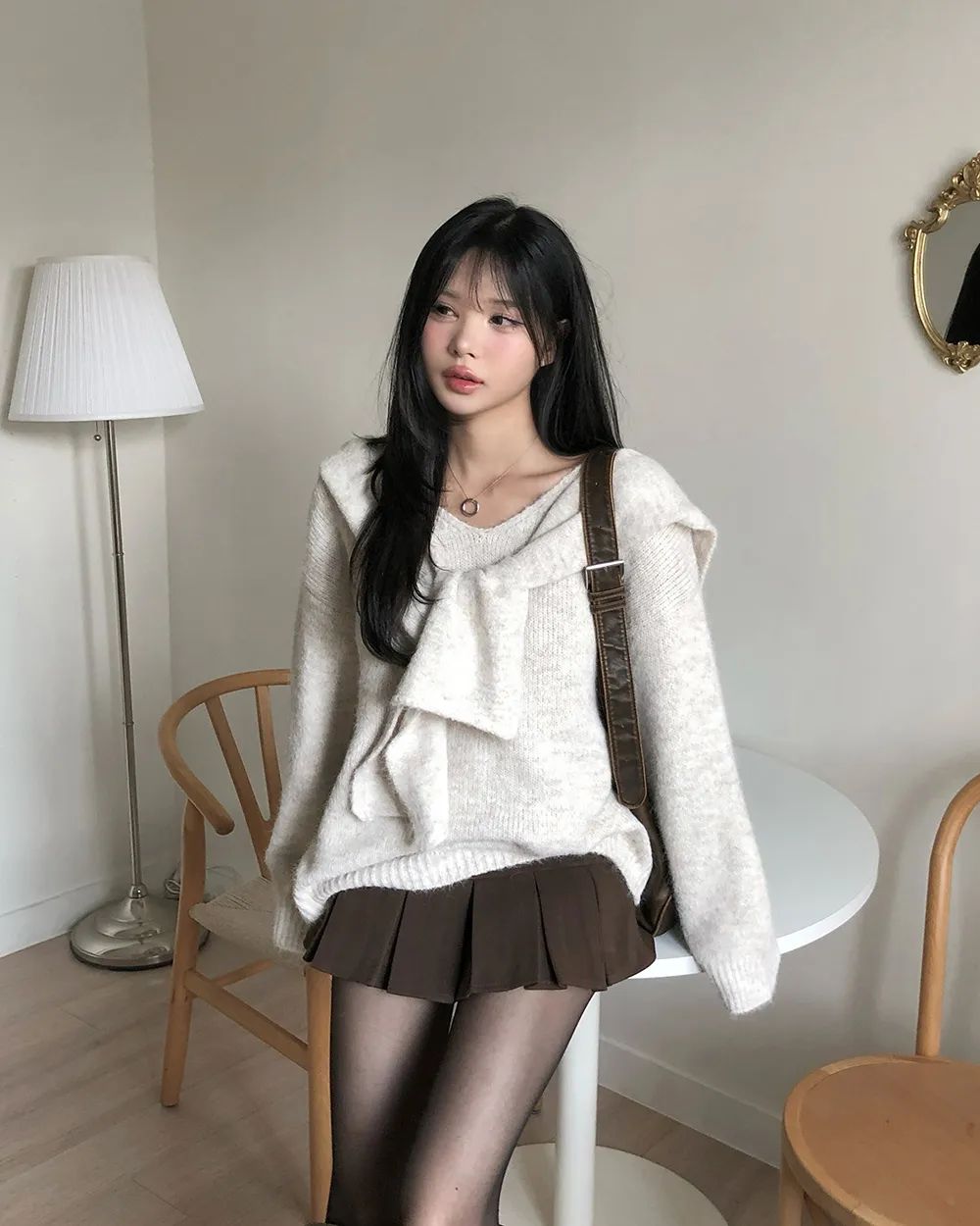 미니 스커트 모델 착용 이미지-S2L49