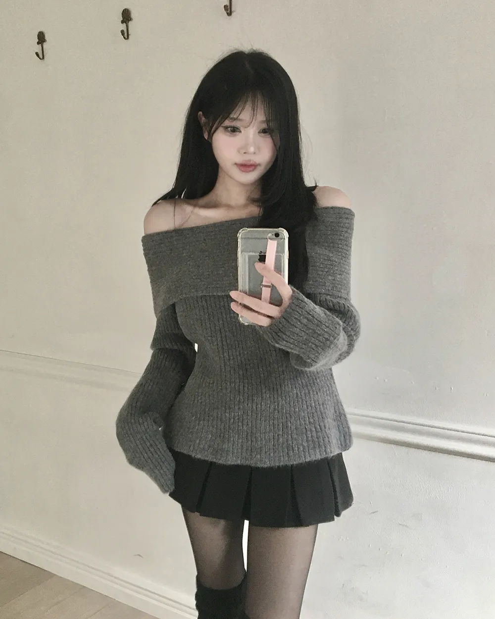 미니 스커트 모델 착용 이미지-S2L16