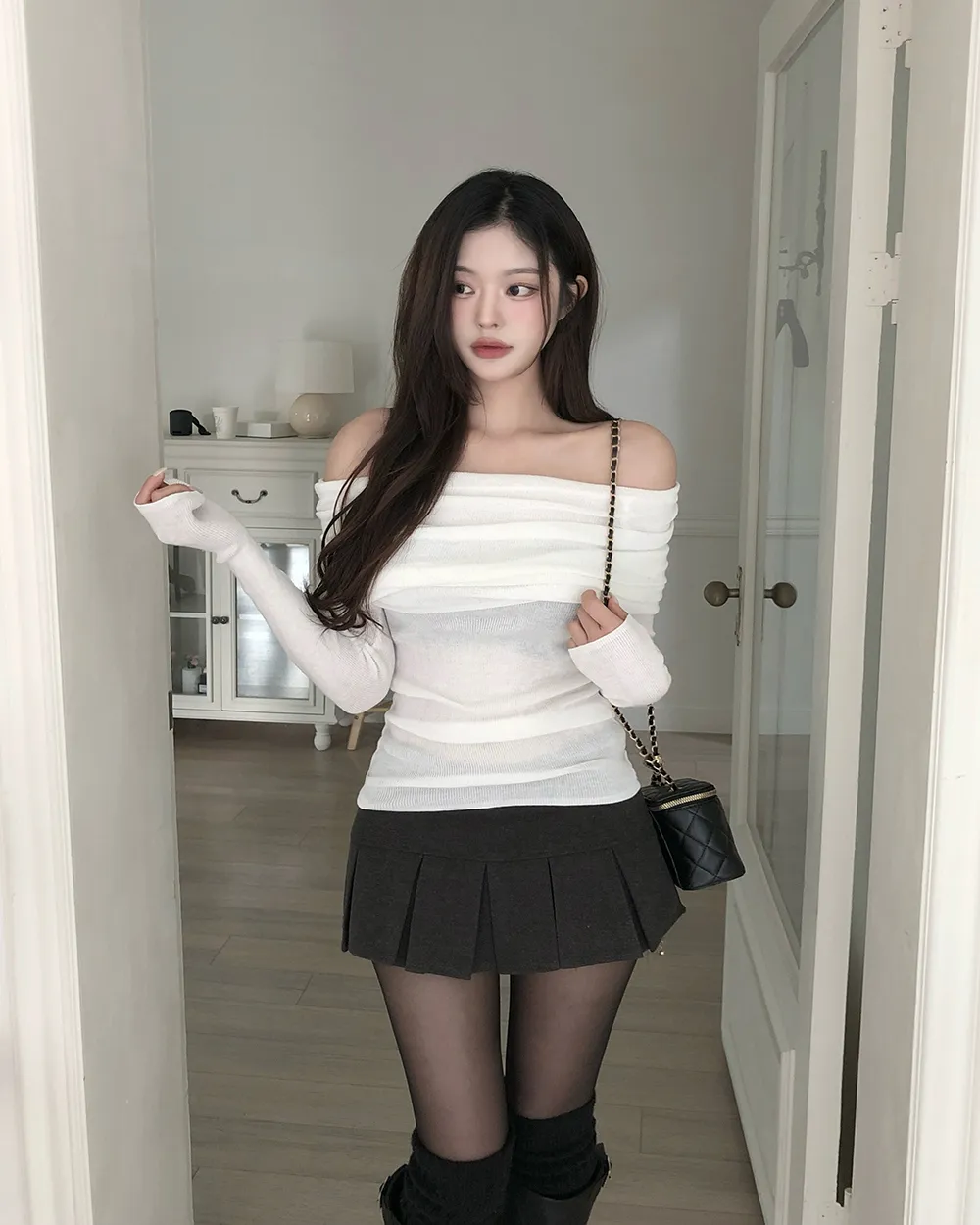 미니 스커트 모델 착용 이미지-S3L7