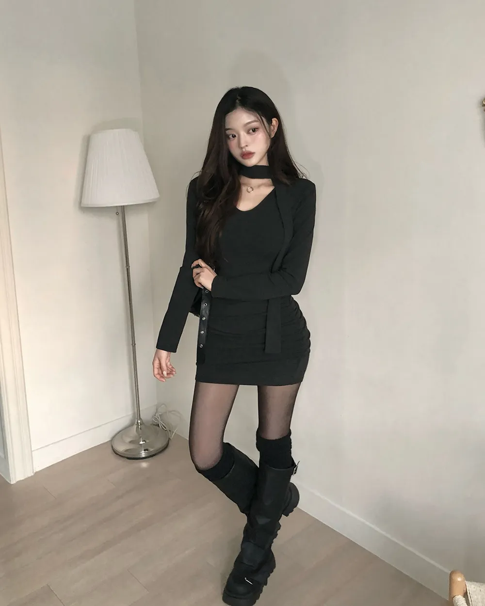 긴팔 티셔츠 모델 착용 이미지-S3L43