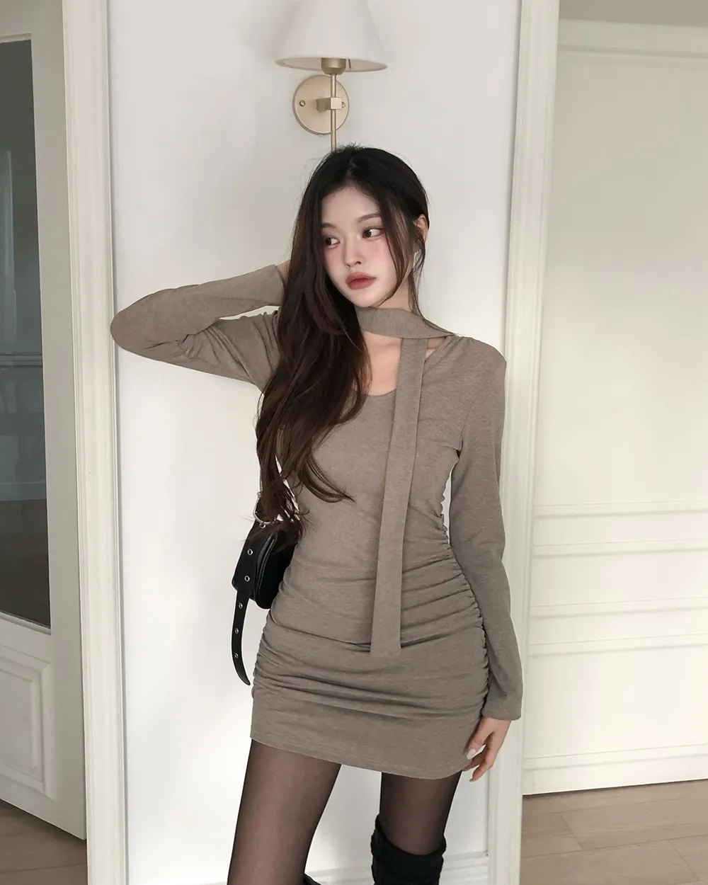 긴팔 티셔츠 모델 착용 이미지-S3L16