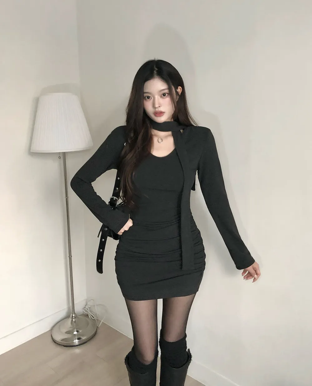 긴팔 티셔츠 모델 착용 이미지-S3L46