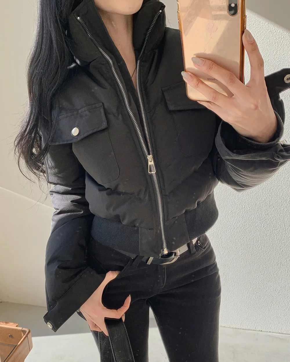 패딩 모델 착용 이미지-S1L116