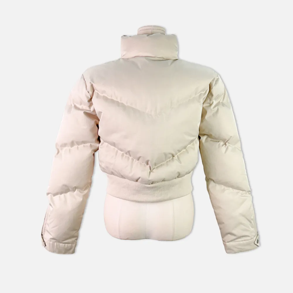 패딩 크림 색상 이미지-S1L38