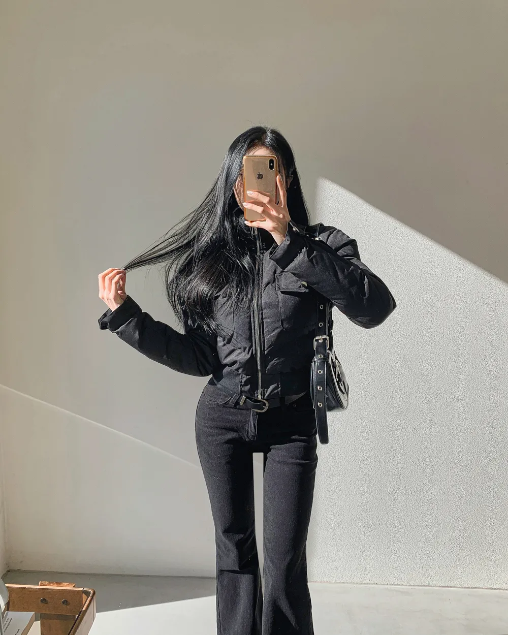 패딩 모델 착용 이미지-S1L117