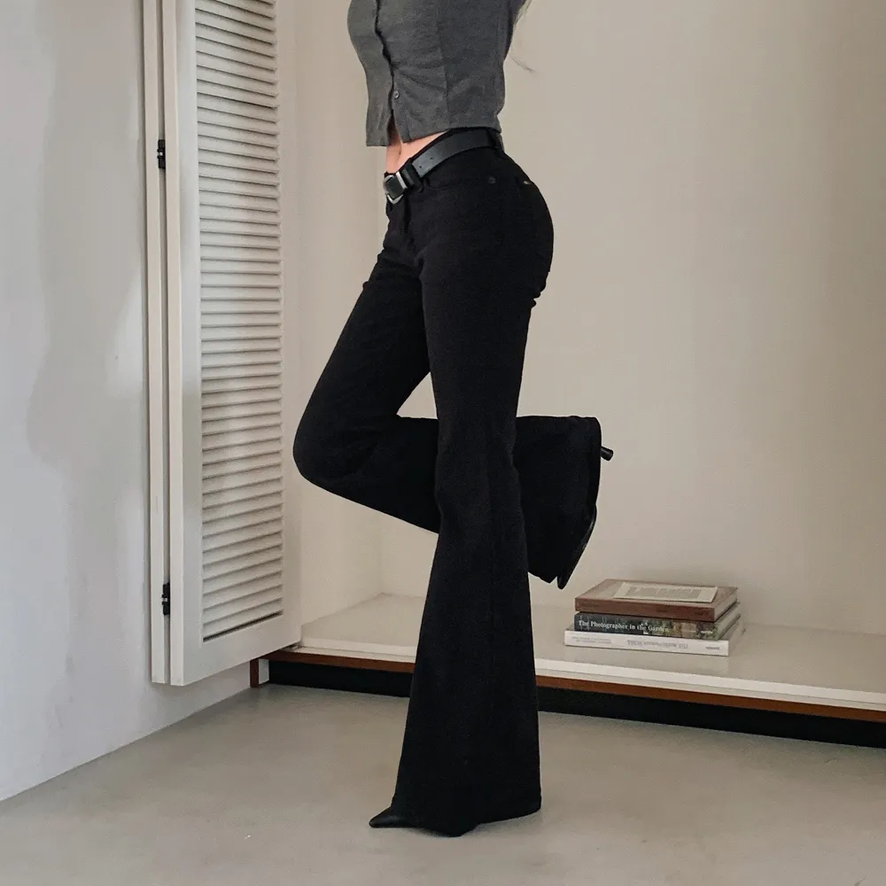 패딩 모델 착용 이미지-S1L109