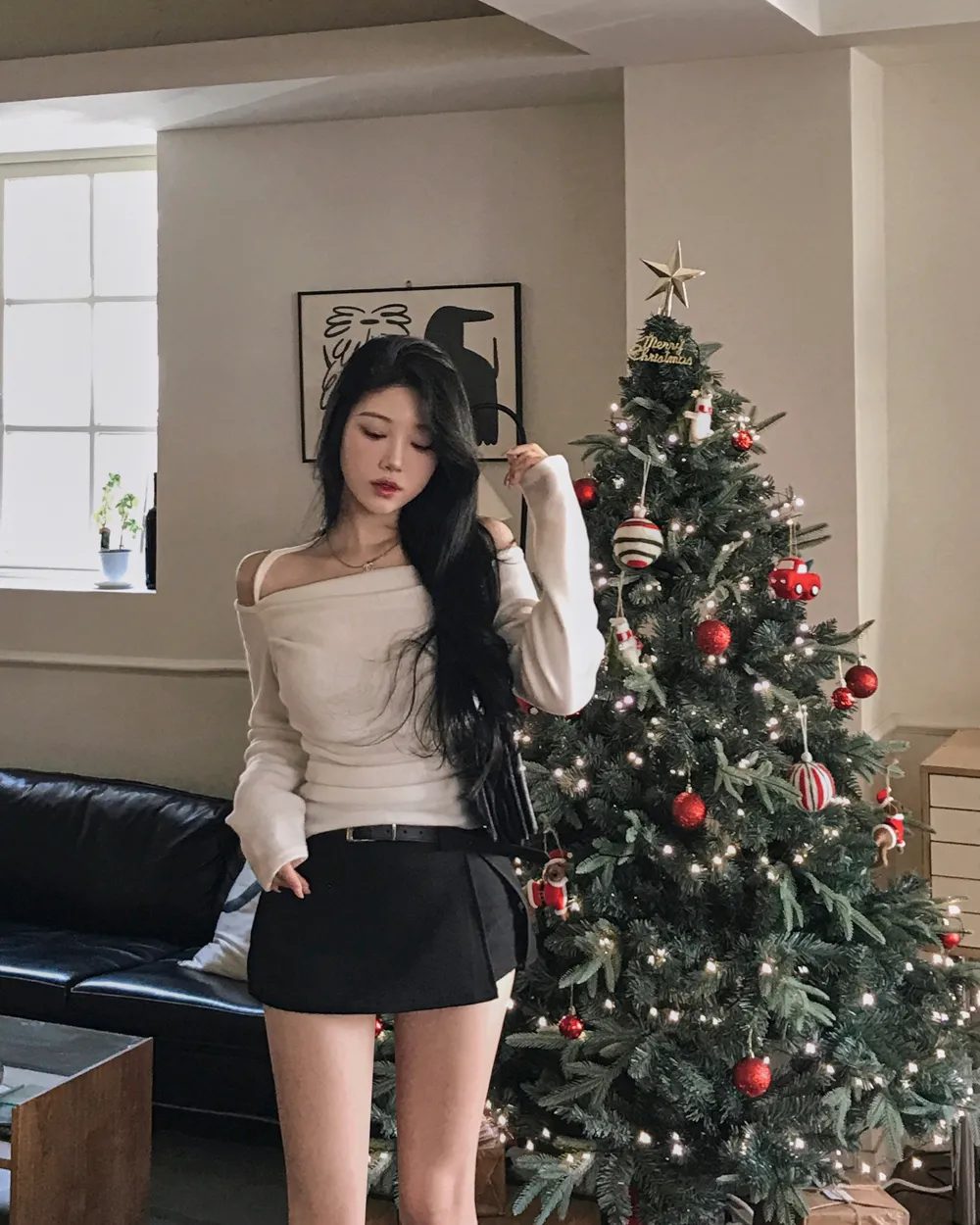 패딩 모델 착용 이미지-S1L88