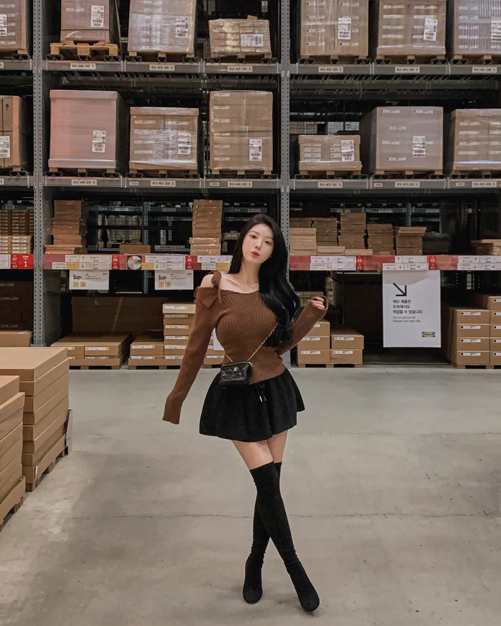 신발 모델 착용 이미지-S1L43