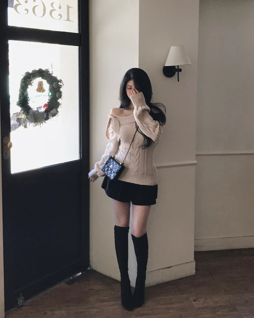 신발 모델 착용 이미지-S1L56