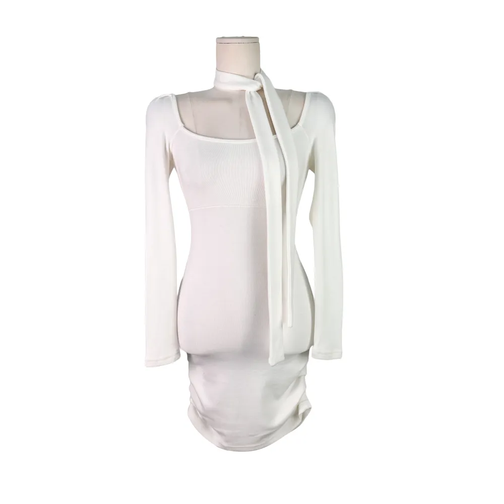 드레스 화이트 색상 이미지-S4L3