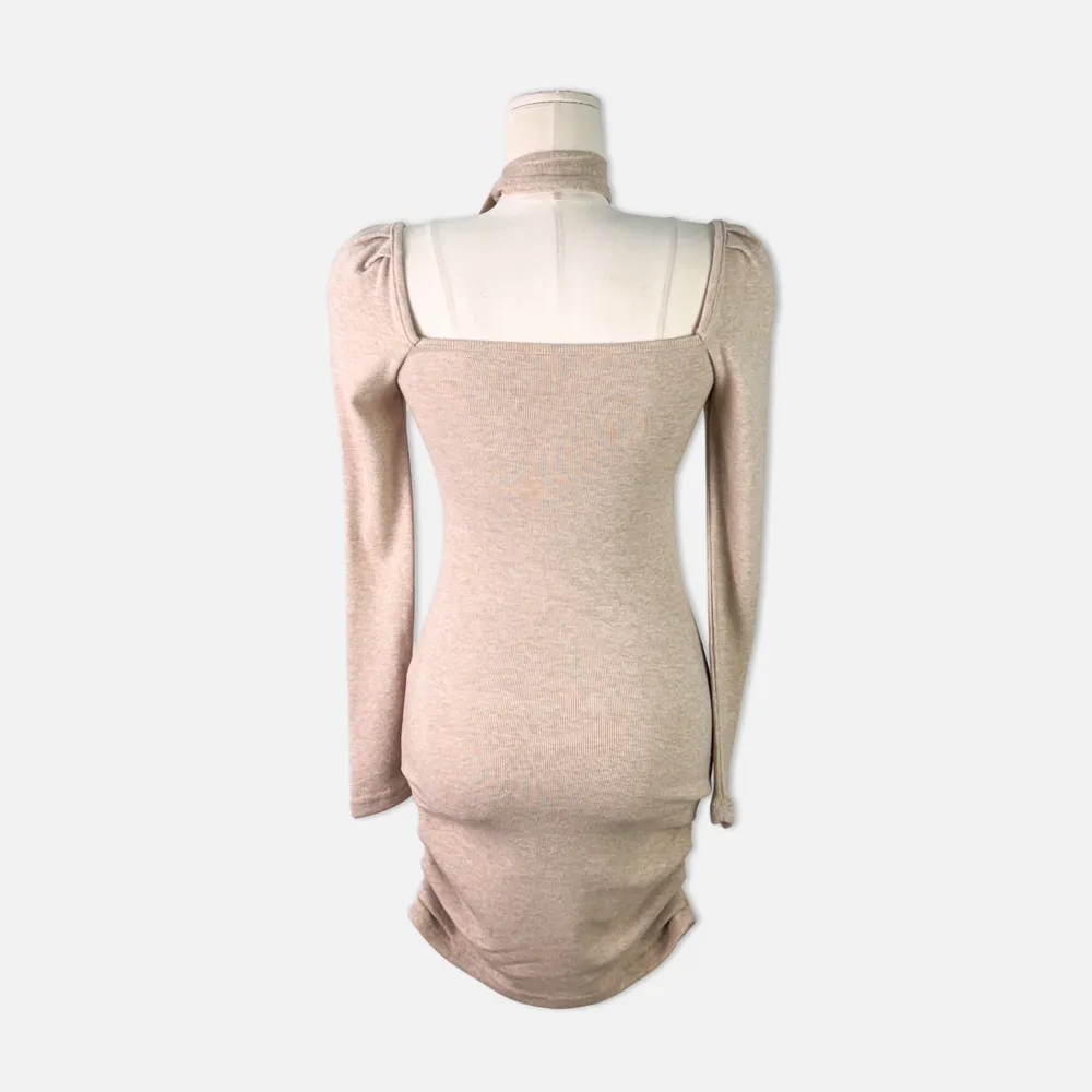 드레스 크림 색상 이미지-S4L13