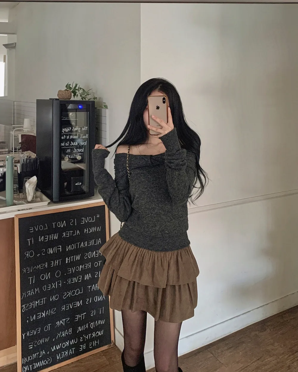 미니 스커트 모델 착용 이미지-S1L34