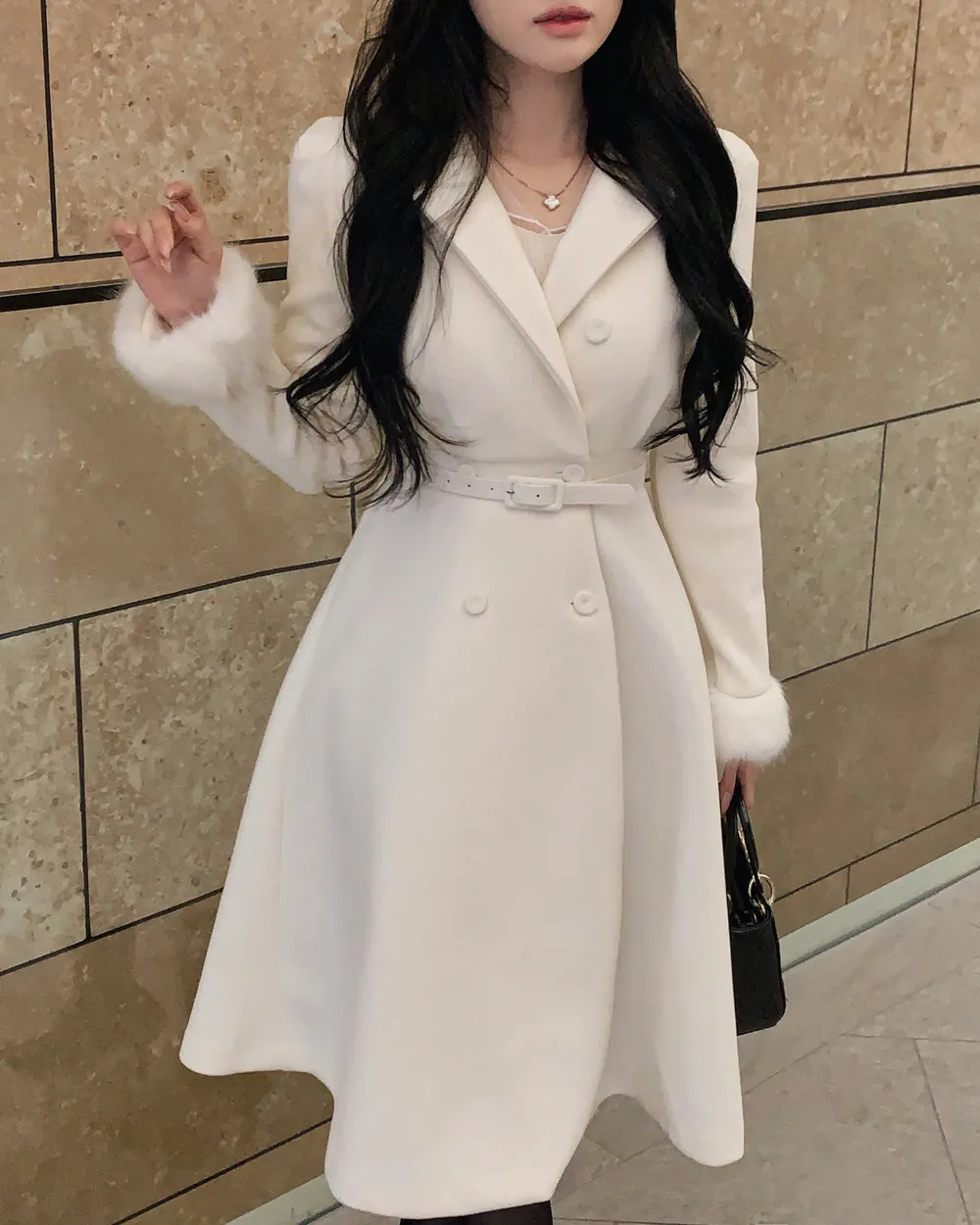 긴팔 티셔츠 모델 착용 이미지-S1L124