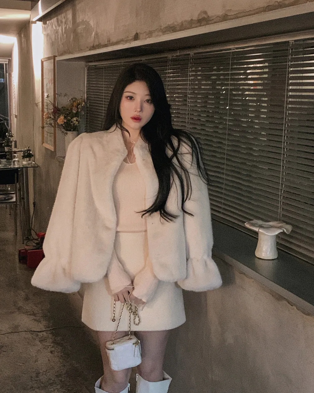 긴팔 티셔츠 모델 착용 이미지-S1L83