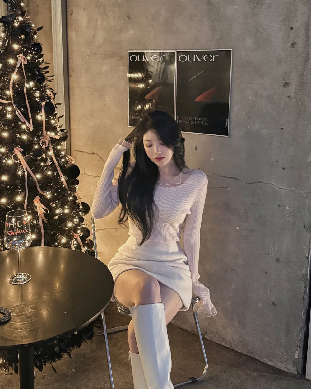 긴팔 티셔츠 모델 착용 이미지-S1L75