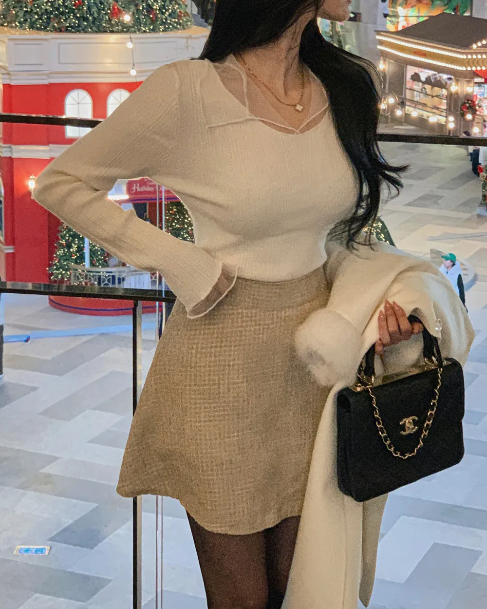 긴팔 티셔츠 모델 착용 이미지-S1L49