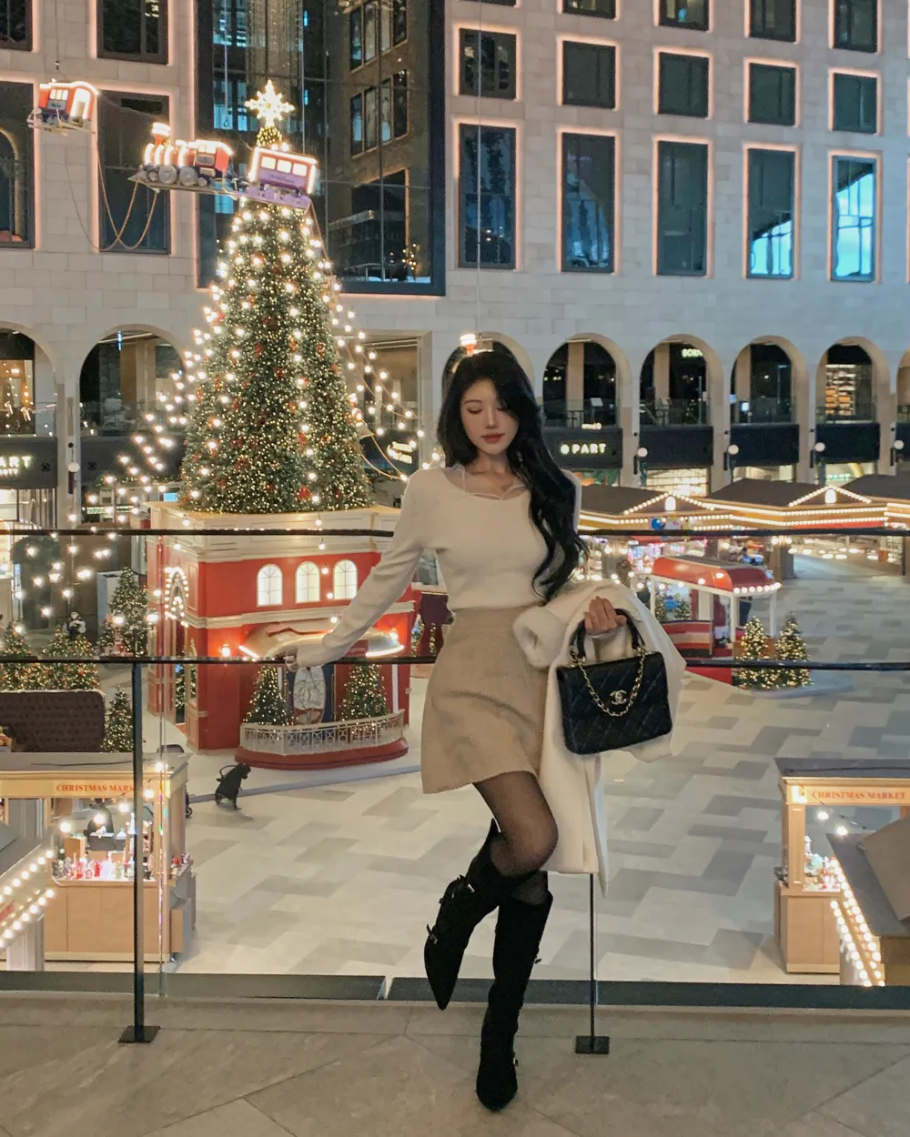 긴팔 티셔츠 모델 착용 이미지-S1L132