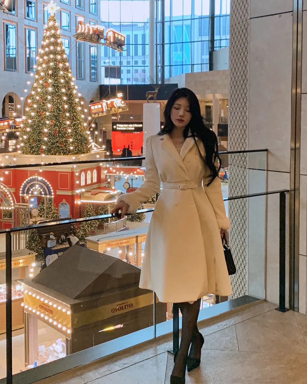 긴팔 티셔츠 모델 착용 이미지-S1L129