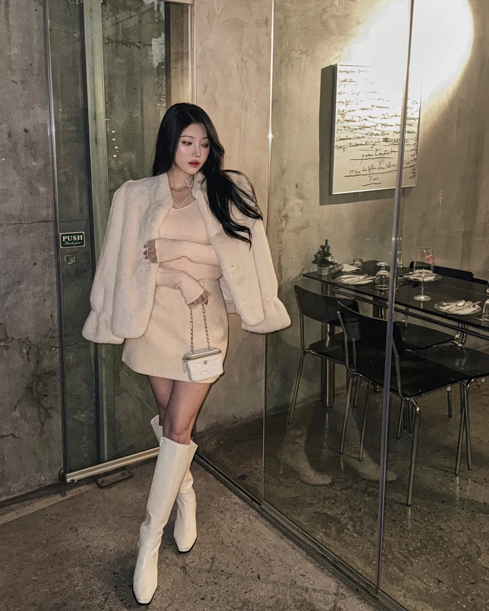 긴팔 티셔츠 모델 착용 이미지-S1L73