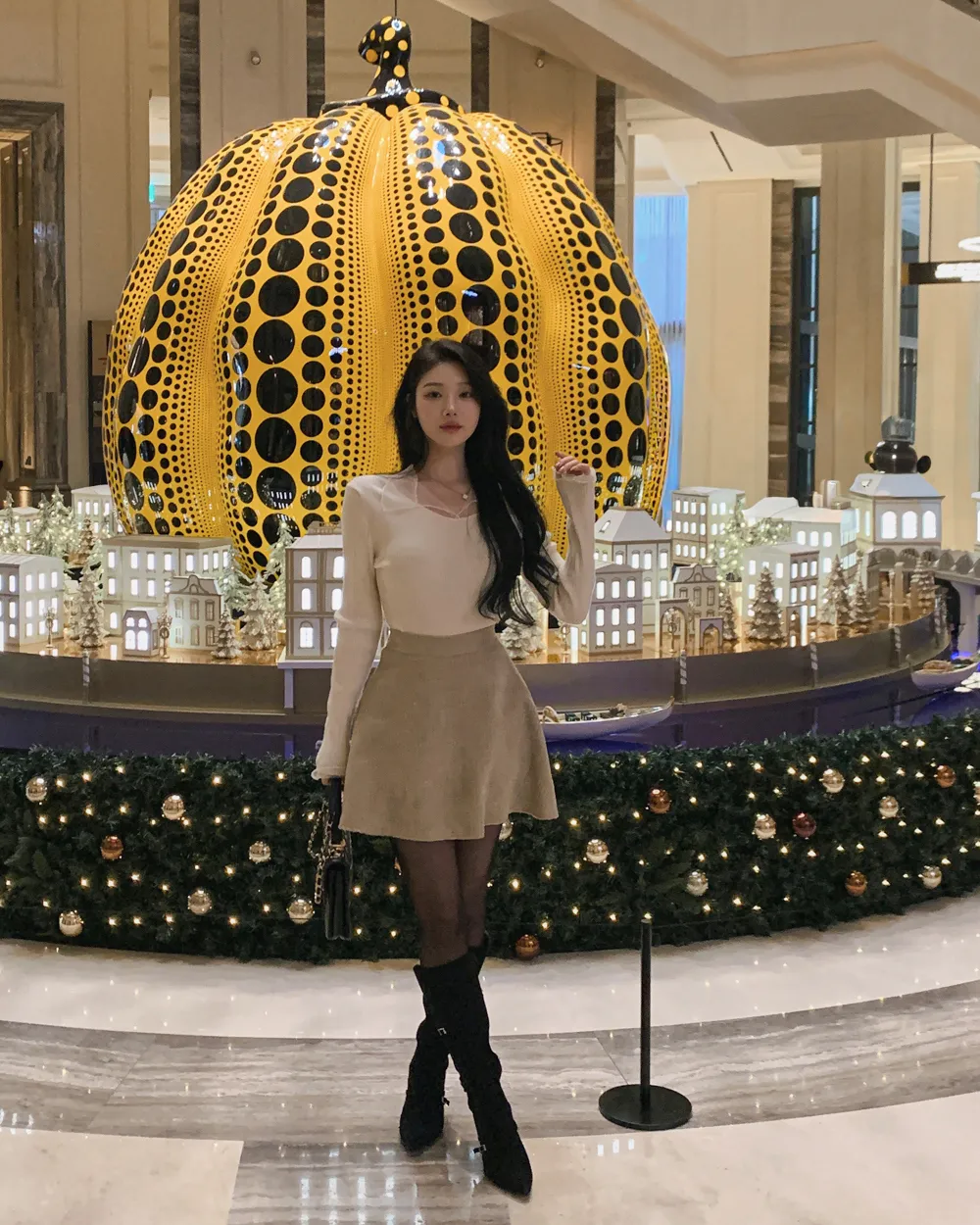 긴팔 티셔츠 모델 착용 이미지-S1L125