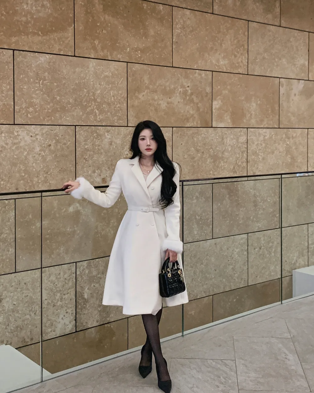 긴팔 티셔츠 모델 착용 이미지-S1L122