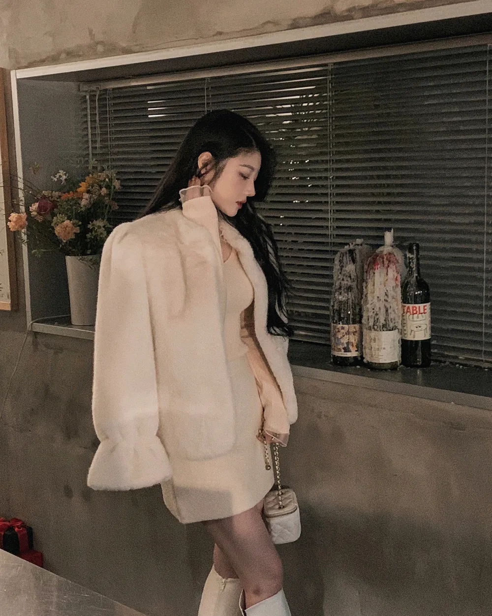 긴팔 티셔츠 모델 착용 이미지-S1L84