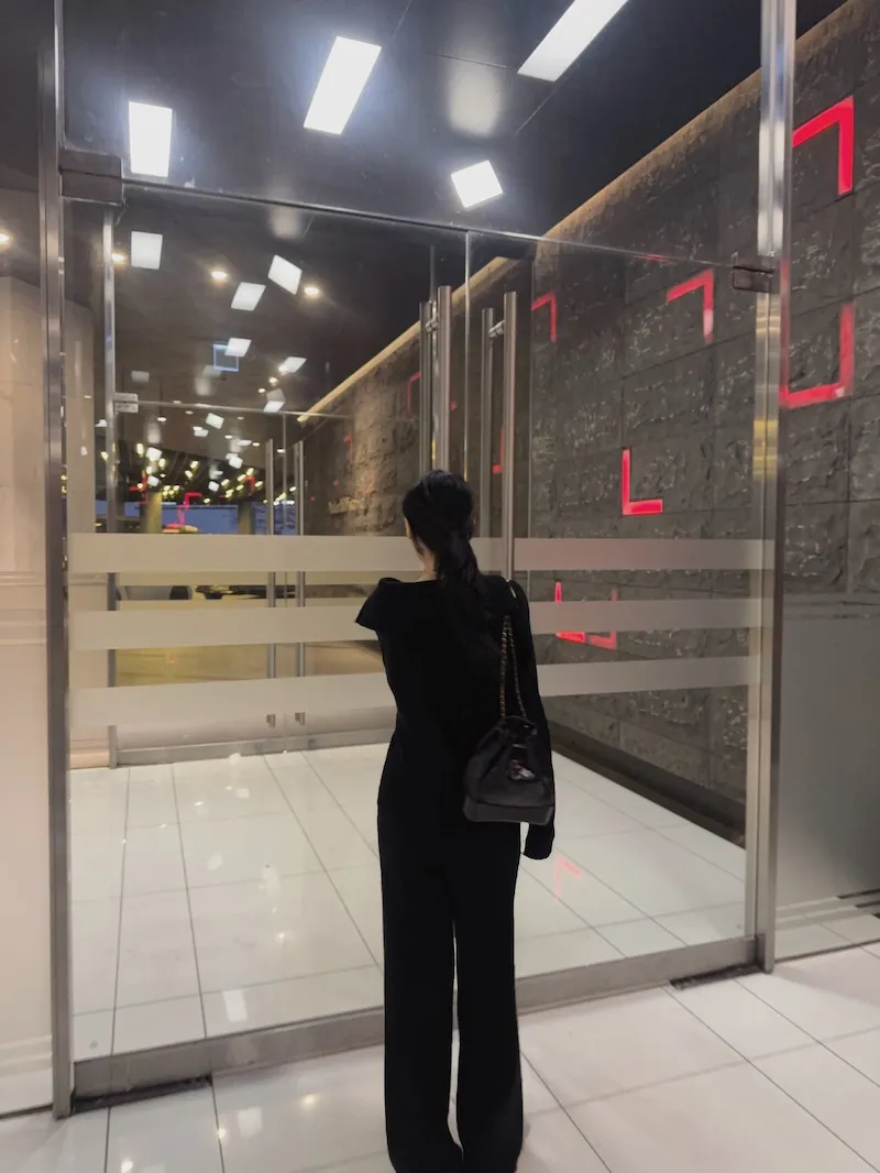 재킷 모델 착용 이미지-S1L67