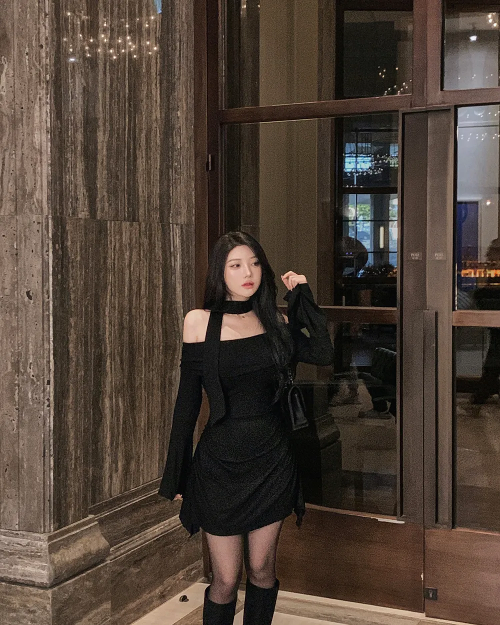 드레스 모델 착용 이미지-S1L50