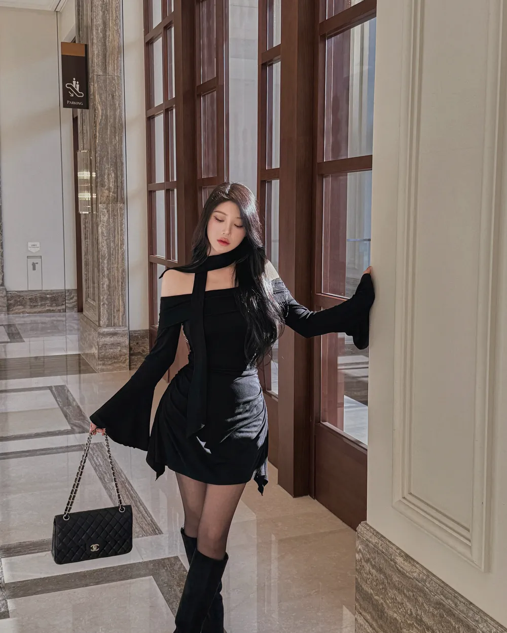 드레스 모델 착용 이미지-S1L58