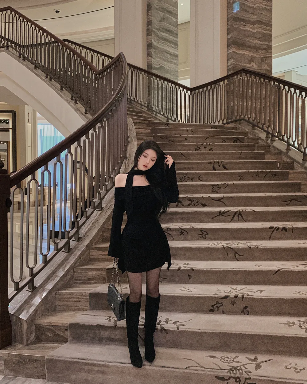 드레스 모델 착용 이미지-S1L37