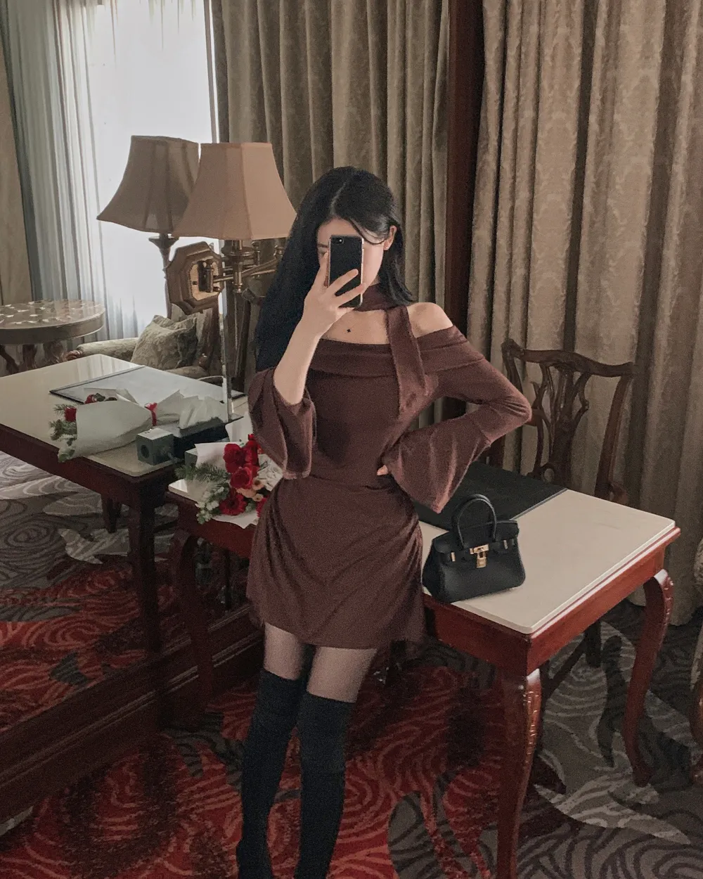 드레스 모델 착용 이미지-S2L14