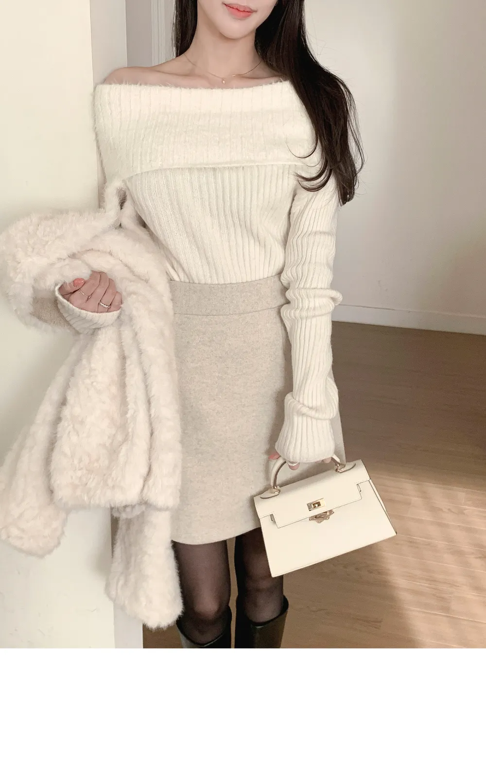 미니 스커트 모델 착용 이미지-S2L11