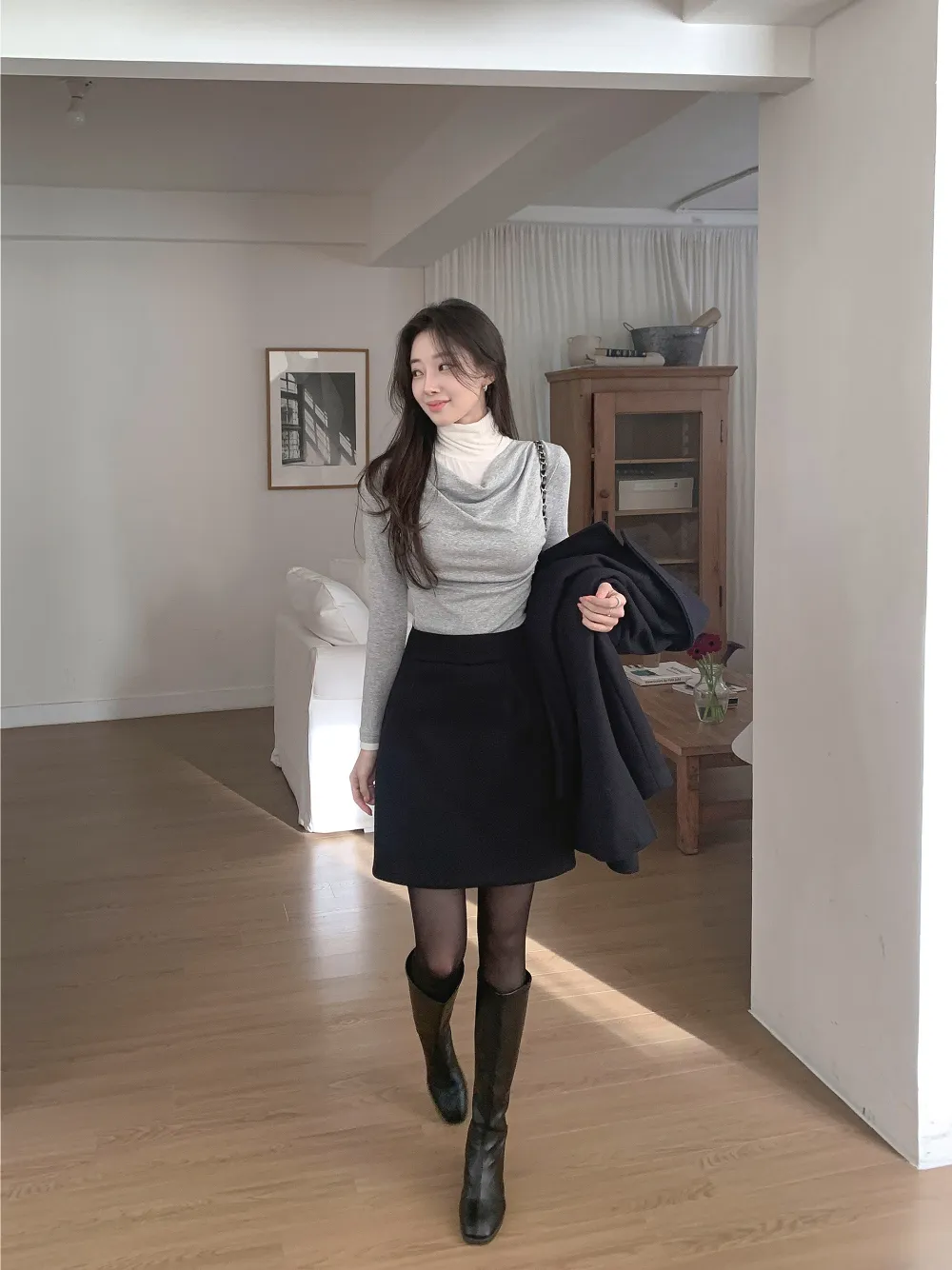 미니 스커트 모델 착용 이미지-S3L1