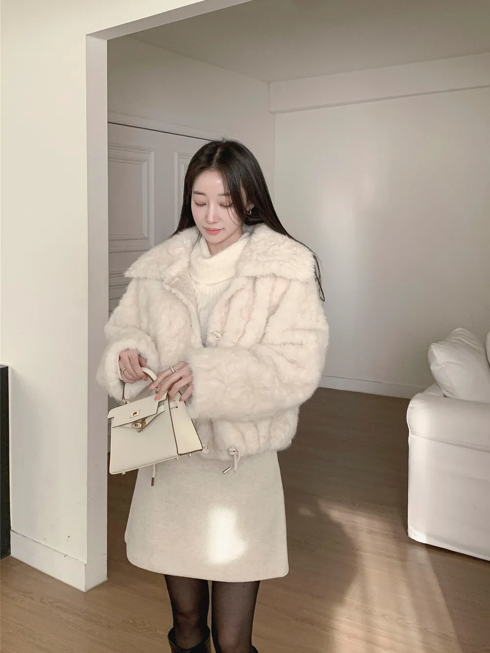 미니 스커트 모델 착용 이미지-S2L13