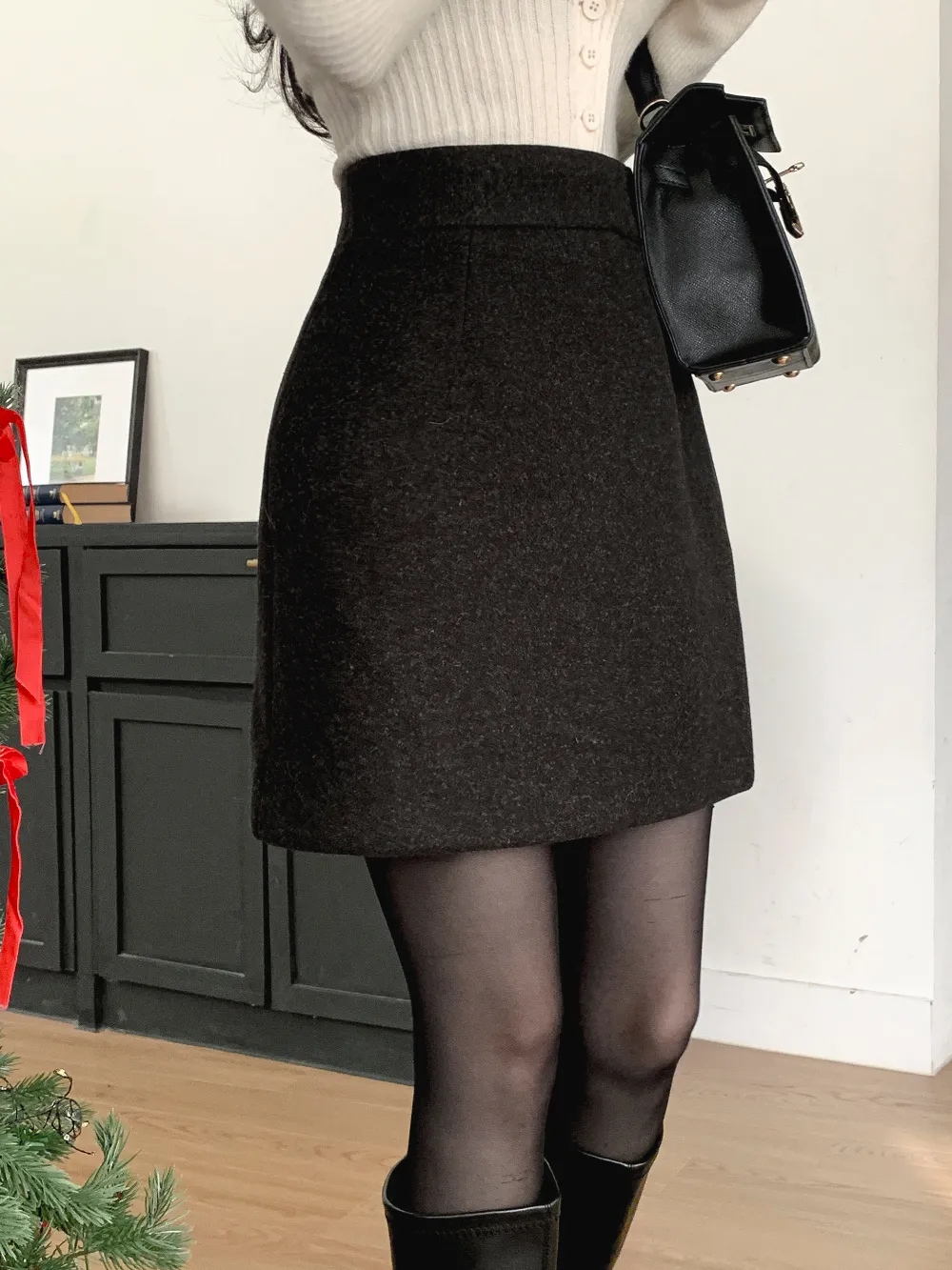 미니 스커트 모델 착용 이미지-S1L28