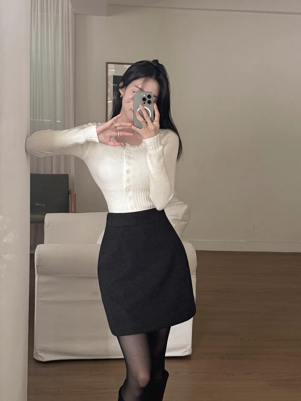 미니 스커트 모델 착용 이미지-S1L34