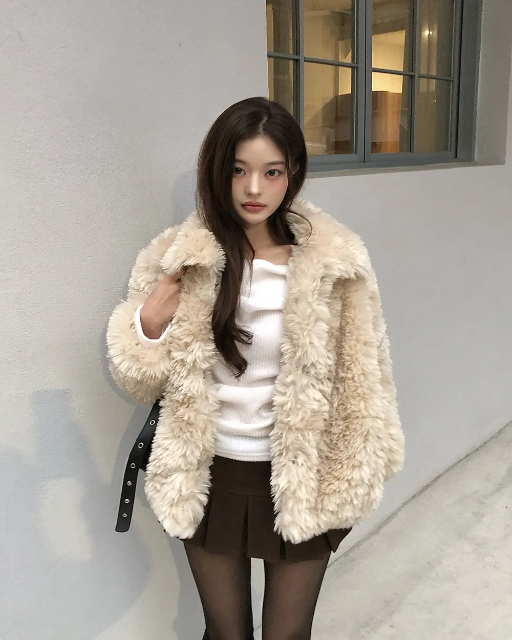 블레이저 모델 착용 이미지-S2L23