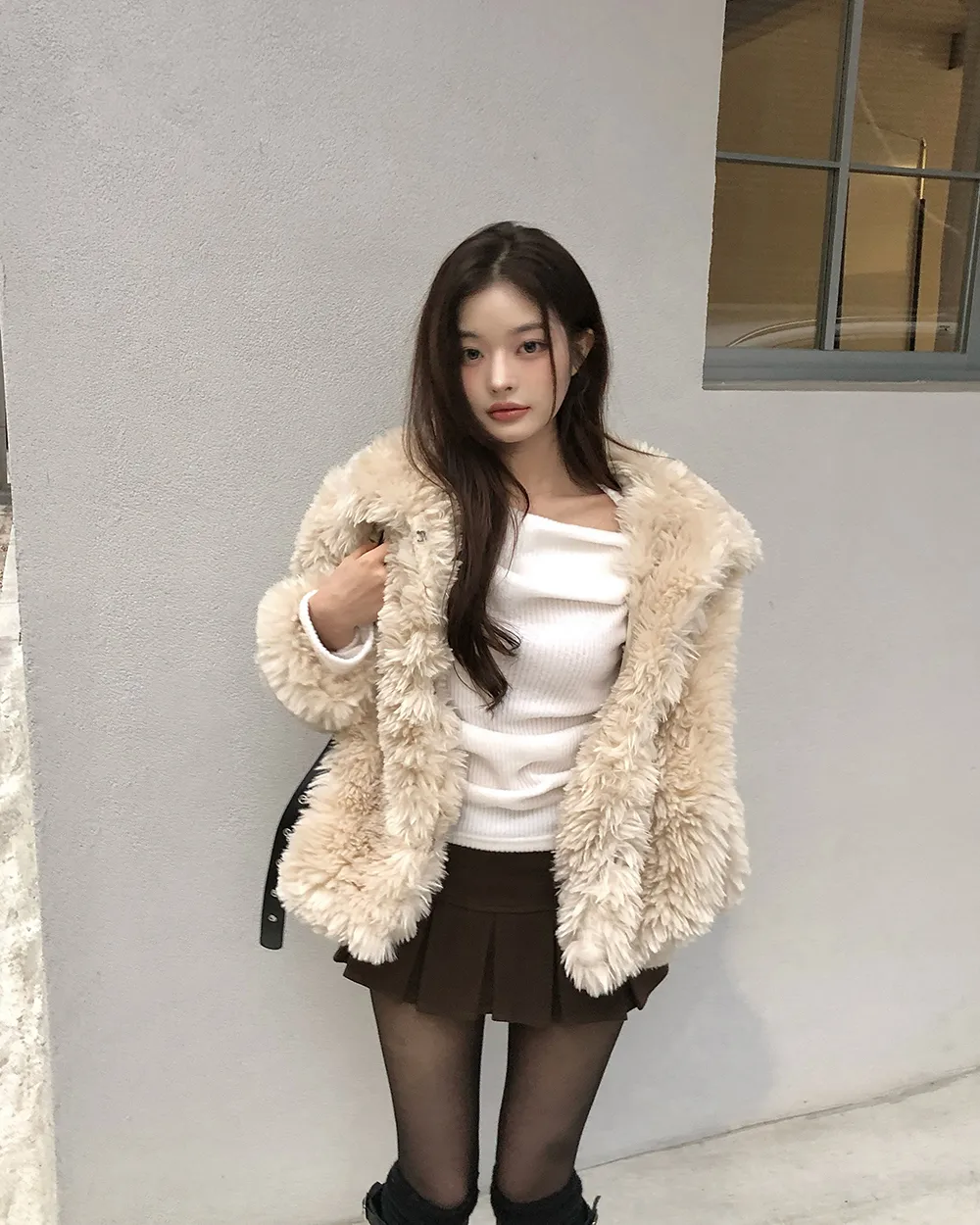 블레이저 모델 착용 이미지-S2L22