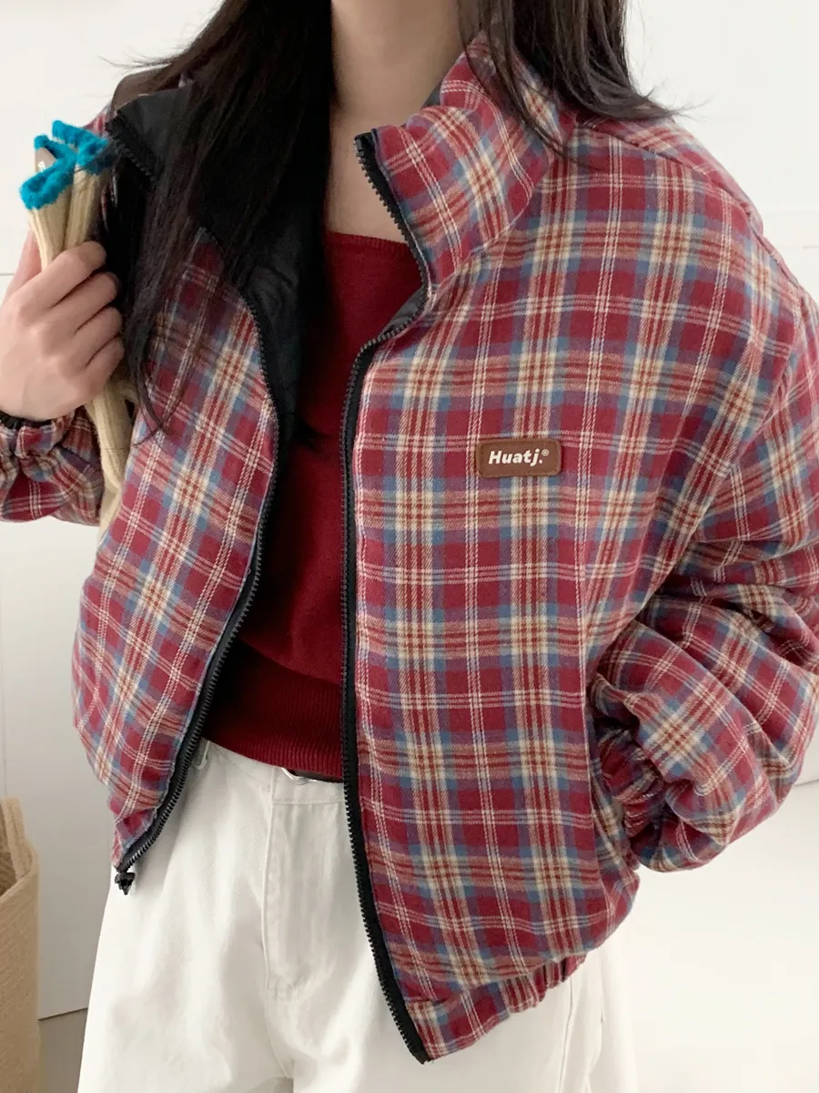 패딩 모델 착용 이미지-S1L12