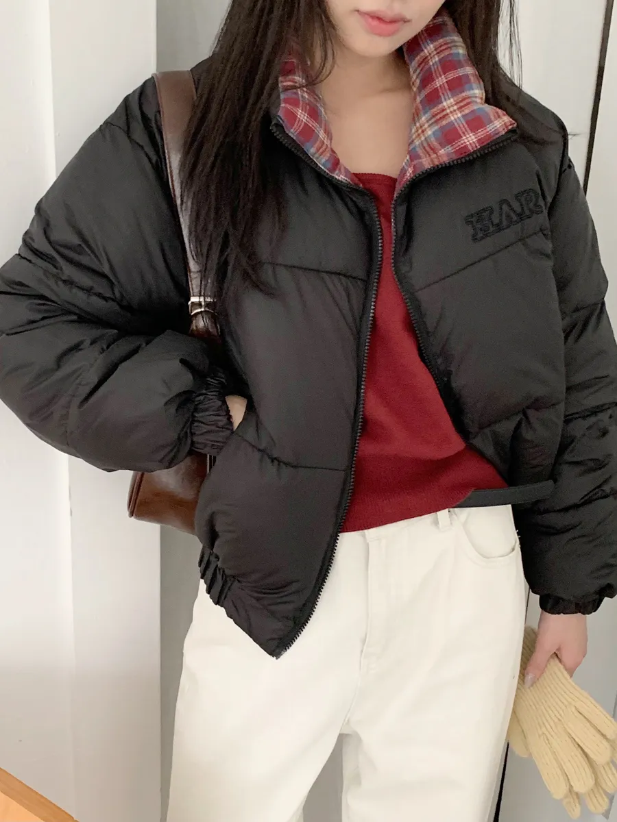 패딩 모델 착용 이미지-S1L24