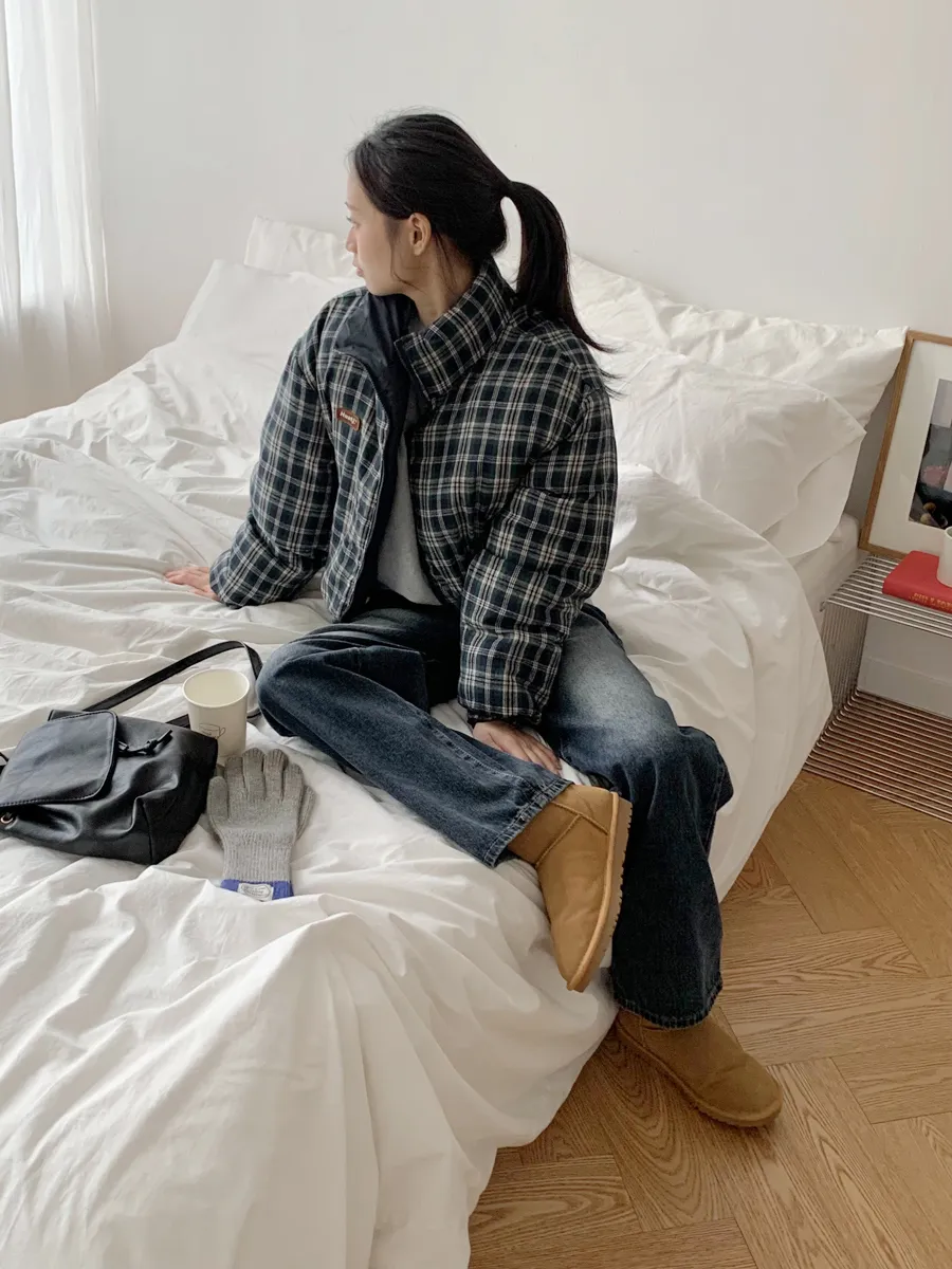 패딩 모델 착용 이미지-S1L42