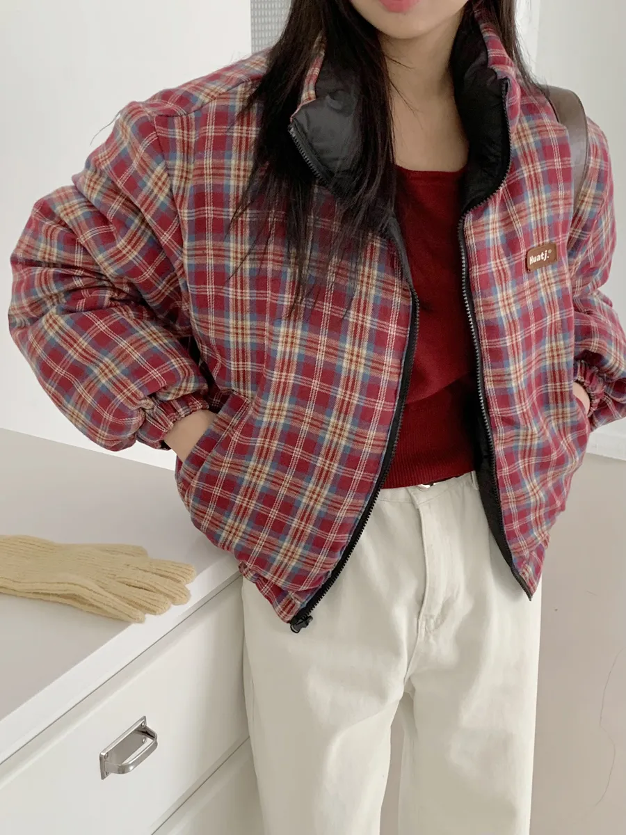 패딩 모델 착용 이미지-S1L21