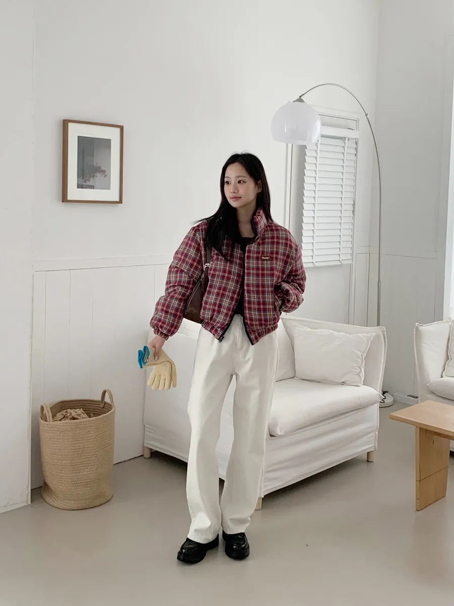 패딩 모델 착용 이미지-S1L14