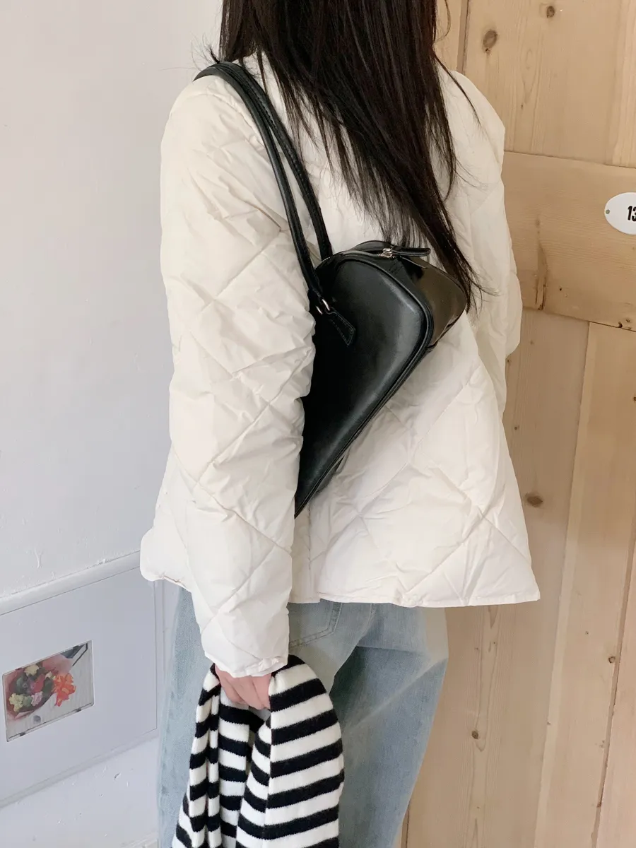 패딩 모델 착용 이미지-S1L15