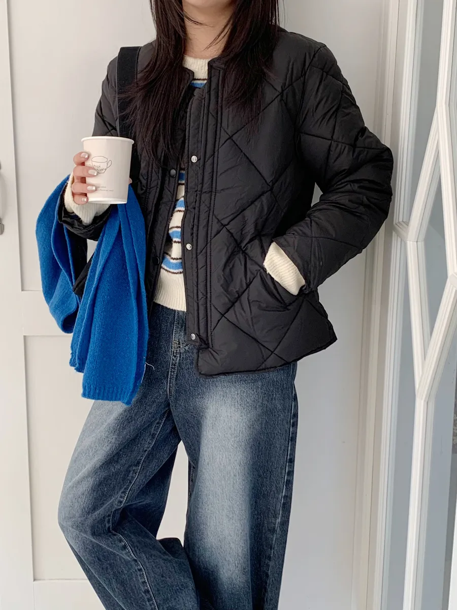 패딩 모델 착용 이미지-S1L28