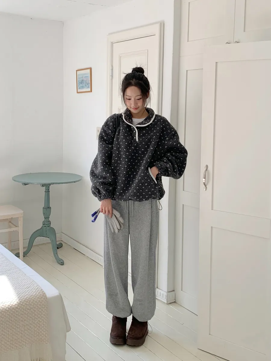 긴팔 티셔츠 모델 착용 이미지-S1L16