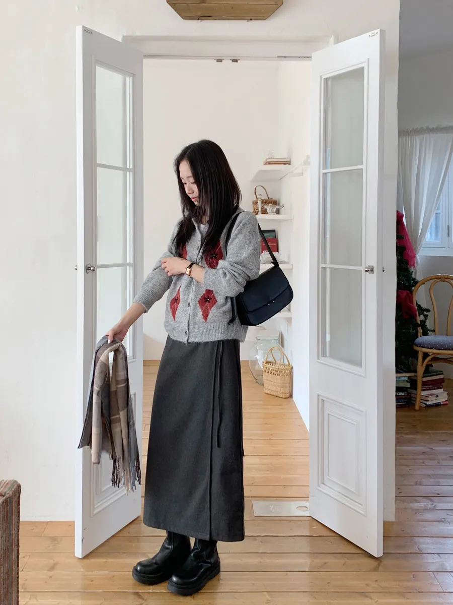 치마 모델 착용 이미지-S1L18